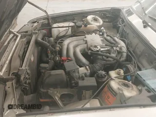 ✅ 1985 BMW 3 Series • VIN: WBAAE5402F0699120 • Lot: 43192372. Wystawiony na IAAI z przebiegiem 156 076 mil. Bezpłatny archiwum sprzedaży aukcyjnych z USA i szczegółowy raport historii pojazdu na DreamBid. Zdjęcie 13.