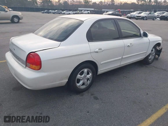 ✅ 2000 Hyundai Sonata • VIN: KMHWF25S3YA327184 • Lot: 41771540. Wystawiony na IAAI z przebiegiem 84 783 mil. Bezpłatny archiwum sprzedaży aukcyjnych z USA i szczegółowy raport historii pojazdu na DreamBid. Zdjęcie 4.