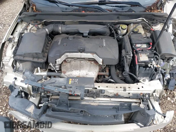 ✅ 2016 Chevrolet Malibu LTZ • VIN: 1G11E5SA5GF137654 • Lot: 45400648. Listed on IAAI with 179,030 mi. Free auction sales archive from the USA and detailed vehicle history report at DreamBid. Image 10.