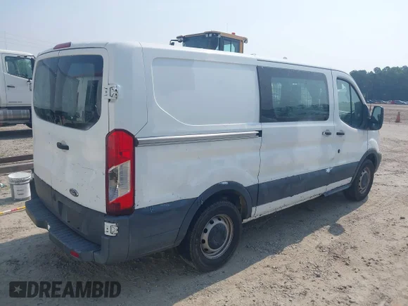 ✅ 2016 Ford Transit Cargo • VIN: 1FTYE1YM9GKA90992 • Lot: 42424540. Wystawiony na IAAI z przebiegiem Nie podano. Bezpłatny archiwum sprzedaży aukcyjnych z USA i szczegółowy raport historii pojazdu na DreamBid. Zdjęcie 4.