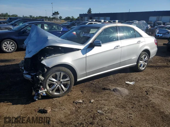 ✅ 2011 Mercedes-Benz E 550 Luxury • VIN: WDDHF9AB8BA329635 • Лот: 66155115. Опубликован ранее на Copart с пробегом 119 491 миль. Бесплатный доступ к архиву аукционных продаж из США и подробный отчёт об истории автомобиля на DreamBid. Изображение 1.