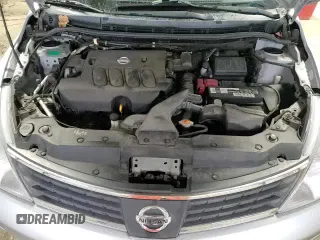 ✅ 2007 Nissan Versa S • VIN: 3N1BC11E37L397056 • Lot: 85686094. Wystawiony na Copart z przebiegiem 70 633 mil. Bezpłatny archiwum sprzedaży aukcyjnych z USA i szczegółowy raport historii pojazdu na DreamBid. Zdjęcie 13.