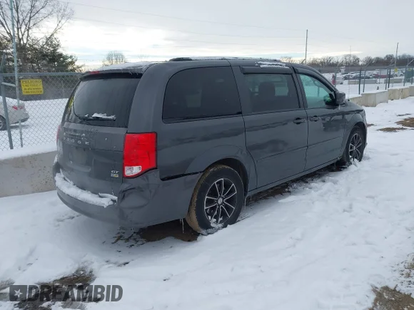 ✅ 2017 Dodge Grand Caravan GT • VIN: 2C4RDGEGXHR847555 • Lot: 43923820. Wystawiony na IAAI z przebiegiem 162 984 mil. Bezpłatny archiwum sprzedaży aukcyjnych z USA i szczegółowy raport historii pojazdu na DreamBid. Zdjęcie 4.
