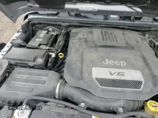 ✅ 2017 Jeep Wrangler Unlimited Sahara • VIN: 1C4HJWEG0HL636775 • Lot: 57797345. Listed on Copart with 110,468 mi. Free auction sales archive from the USA and detailed vehicle history report at DreamBid. Image 13.