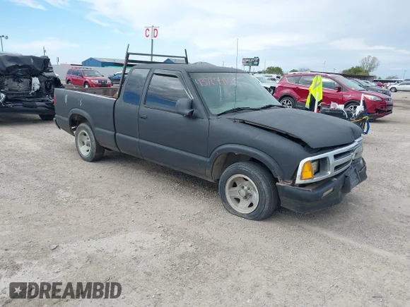 ✅ 1997 Chevrolet S-10 LS • VIN: 1GCCS1944V8101151 • Lot: 43769910. Listed on IAAI with 278,978 mi. Free auction sales archive from the USA and detailed vehicle history report at DreamBid. Image 1.