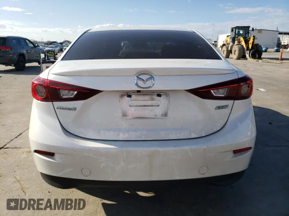 ✅ 2018 Mazda 3 Touring • VIN: 3MZBN1V32JM270779 • Лот: 44562433. Опубликован ранее на Copart с пробегом 53 853 миль. Бесплатный доступ к архиву аукционных продаж из США и подробный отчёт об истории автомобиля на DreamBid. Изображение 6.