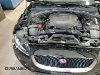 ✅ 2017 Jaguar F-Pace 35t • VIN: SADCS2BV9HA496809 • Lot: 80358065. Wystawiony na Copart z przebiegiem 110 565 mil. Bezpłatny archiwum sprzedaży aukcyjnych z USA i szczegółowy raport historii pojazdu na DreamBid. Zdjęcie 14.