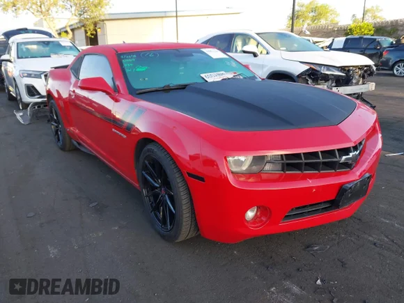 ✅ 2011 Chevrolet Camaro 2LS • VIN: 2G1FA1ED1B9121016 • Lot: 44853184. Wystawiony na IAAI z przebiegiem 163 089 mil. Bezpłatny archiwum sprzedaży aukcyjnych z USA i szczegółowy raport historii pojazdu na DreamBid. Zdjęcie 1.
