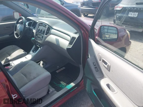 ✅ 2004 Toyota Highlander • VIN: JTEGD21A340088114 • Lot: 44384980. Wystawiony na IAAI z przebiegiem 215 390 mil. Bezpłatny archiwum sprzedaży aukcyjnych z USA i szczegółowy raport historii pojazdu na DreamBid. Zdjęcie 5.