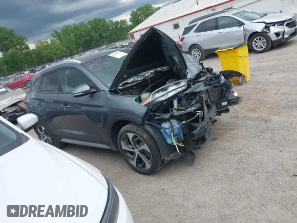 ✅ 2017 Hyundai Tucson Limited • VIN: KM8J3CA28HU401423 • Lot: 45140320. Wystawiony na IAAI z przebiegiem 142 854 mil. Bezpłatny archiwum sprzedaży aukcyjnych z USA i szczegółowy raport historii pojazdu na DreamBid. Zdjęcie 1.