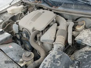 ✅ 2005 Lincoln Town Car Signature • VIN: 1LNHM81W05Y643994 • Lot: 43420301. Wystawiony na IAAI z przebiegiem 148 318 mil. Bezpłatny archiwum sprzedaży aukcyjnych z USA i szczegółowy raport historii pojazdu na DreamBid. Zdjęcie 12.