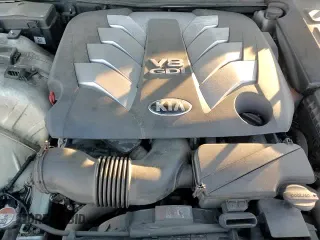 ✅ 2016 Kia K900 Luxury • VIN: KNALW4D41G6031150 • Лот: 84642644. Опубликован ранее на Copart с пробегом 128 068 миль. Бесплатный доступ к архиву аукционных продаж из США и подробный отчёт об истории автомобиля на DreamBid. Изображение 15.