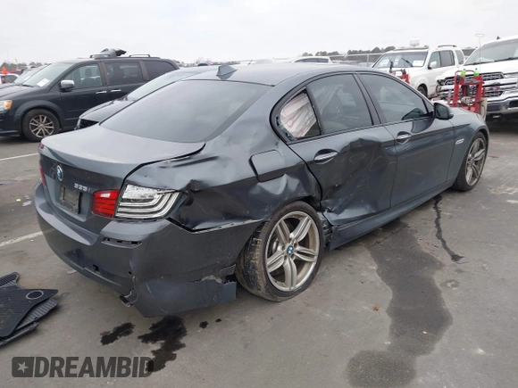 ✅ 2016 BMW 5 Series 535i • VIN: WBA5B1C5XGG130685 • Lot: 44045280. Wystawiony na IAAI z przebiegiem 88 494 mil. Bezpłatny archiwum sprzedaży aukcyjnych z USA i szczegółowy raport historii pojazdu na DreamBid. Zdjęcie 4.