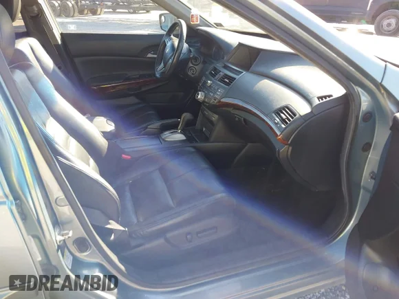 ✅ 2010 Honda Crosstour EX-L • VIN: 5J6TF2H51AL004592 • Lot: 43459936. Wystawiony na IAAI z przebiegiem 189 664 mil. Bezpłatny archiwum sprzedaży aukcyjnych z USA i szczegółowy raport historii pojazdu na DreamBid. Zdjęcie 5.