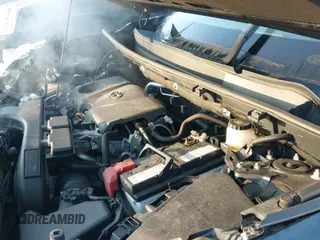 ✅ 2021 Toyota RAV4 XLE • VIN: 2T3P1RFV2MW243345 • Лот: 43544176. Опубликован ранее на IAAI с пробегом 43 699 миль. Бесплатный доступ к архиву аукционных продаж из США и подробный отчёт об истории автомобиля на DreamBid. Изображение 19.