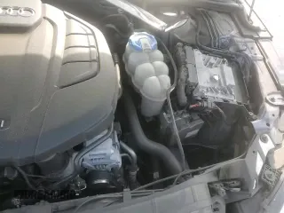 ✅ 2018 Audi A5 Premium • VIN: WAUNNAF52JA011140 • Лот: 62852725. Опубликован ранее на Copart с пробегом 109 240 миль. Бесплатный доступ к архиву аукционных продаж из США и подробный отчёт об истории автомобиля на DreamBid. Изображение 15.