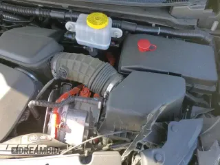 ✅ 2019 Chrysler Pacifica Hybrid Limited • VIN: 2C4RC1N7XKR551216 • Lot: 65841345. Listed on Copart with 53,029 mi. Free auction sales archive from the USA and detailed vehicle history report at DreamBid. Image 14.