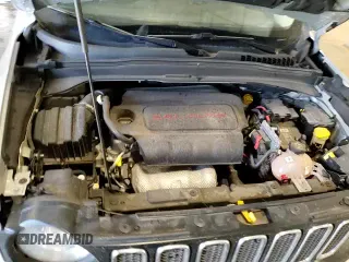 ✅ 2017 Jeep Renegade Latitude • VIN: ZACCJBBB3HPG48152 • Lot: 80587475. Listed on Copart with 57,787 mi. Free auction sales archive from the USA and detailed vehicle history report at DreamBid. Image 16.