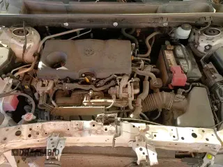 ✅ 2019 Toyota RAV4 Limited • VIN: JTMN1RFV1KD521329 • Лот: 91048845. Опубликован ранее на Copart с пробегом 70 495 миль. Бесплатный доступ к архиву аукционных продаж из США и подробный отчёт об истории автомобиля на DreamBid. Изображение 15.