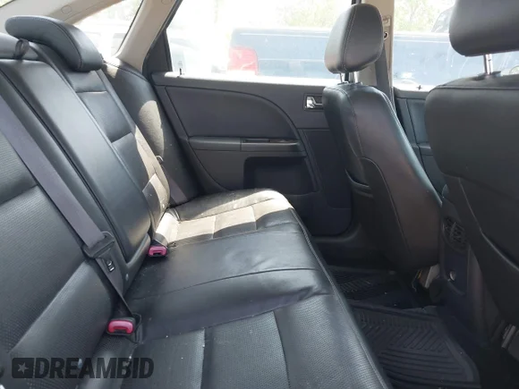 ✅ 2008 Ford Taurus Limited • VIN: 1FAHP25W28G107115 • Lot: 44908525. Wystawiony na IAAI z przebiegiem 174 659 mil. Bezpłatny archiwum sprzedaży aukcyjnych z USA i szczegółowy raport historii pojazdu na DreamBid. Zdjęcie 8.