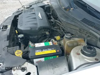 ✅ 2006 Chrysler Pacifica Touring • VIN: 2A4GM68496R785575 • Lot: 42524518. Wystawiony na IAAI z przebiegiem 216 206 mil. Bezpłatny archiwum sprzedaży aukcyjnych z USA i szczegółowy raport historii pojazdu na DreamBid. Zdjęcie 12.