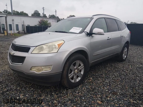 ✅ 2009 Chevrolet Traverse 2LT • VIN: 1GNEV23D39S148010 • Лот: 45316192. Опубліковано раніше на IAAI з пробігом 165 088 миль. Безкоштовний доступ до архіву аукціонних продажів зі США та докладний звіт про історію автомобіля на DreamBid. Зображення 2.