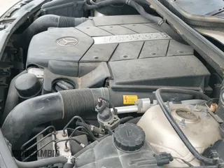 ✅ 2006 Mercedes-Benz M 500 • VIN: 4JGBB75E86A015098 • Lot: 43195636. Wystawiony na IAAI z przebiegiem 133 820 mil. Bezpłatny archiwum sprzedaży aukcyjnych z USA i szczegółowy raport historii pojazdu na DreamBid. Zdjęcie 12.