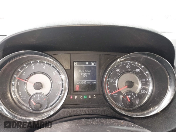 ✅ 2012 Chrysler Town & Country Touring L • VIN: 2C4RC1CG9CR125618 • Lot: 44241588. Wystawiony na IAAI z przebiegiem 243 283 mil. Bezpłatny archiwum sprzedaży aukcyjnych z USA i szczegółowy raport historii pojazdu na DreamBid. Zdjęcie 7.