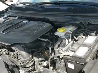 ✅ 2024 Jeep Grand Wagoneer Series II • VIN: 1C4SJSFP5RS130976 • Lot: 43259552. Wystawiony na IAAI z przebiegiem 48 964 mil. Bezpłatny archiwum sprzedaży aukcyjnych z USA i szczegółowy raport historii pojazdu na DreamBid. Zdjęcie 19.