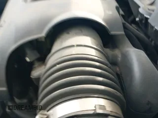 ✅ 2016 Chevrolet Traverse LT • VIN: 1GNKRGKD2GJ173537 • Lot: 43178429. Listed on IAAI with 164,238 mi. Free auction sales archive from the USA and detailed vehicle history report at DreamBid. Image 20.