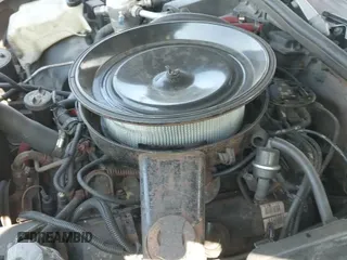 ✅ 1985 Oldsmobile Cutlass Supreme • VIN: 1G3GR47Y6FP336579 • Lot: 43234414. Wystawiony na IAAI z przebiegiem 84 418 mil. Bezpłatny archiwum sprzedaży aukcyjnych z USA i szczegółowy raport historii pojazdu na DreamBid. Zdjęcie 20.