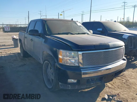 ✅ 2007 Chevrolet Silverado 1500 1LT • VIN: 2GCEC13J571506820 • Лот: 44114747. Опубликован ранее на IAAI с пробегом 254 856 миль. Бесплатный доступ к архиву аукционных продаж из США и подробный отчёт об истории автомобиля на DreamBid. Изображение 1.