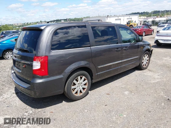 ✅ 2015 Chrysler Town & Country Touring • VIN: 2C4RC1BG4FR560696 • Лот: 45324874. Опубліковано раніше на IAAI з пробігом 137 626 миль. Безкоштовний доступ до архіву аукціонних продажів зі США та докладний звіт про історію автомобіля на DreamBid. Зображення 4.