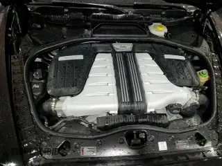 ✅ 2018 Bentley Flying Spur • VIN: SCBEC9ZA1JC070283 • Лот: 62838235. Опубликован ранее на Copart с пробегом 27 089 миль. Бесплатный доступ к архиву аукционных продаж из США и подробный отчёт об истории автомобиля на DreamBid. Изображение 15.