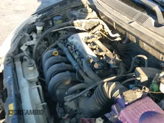 ✅ 2005 Toyota Matrix XR • VIN: 2T1LR30E85C462867 • Lot: 43393323. Listed on IAAI with 173,705 mi. Free auction sales archive from the USA and detailed vehicle history report at DreamBid. Image 12.