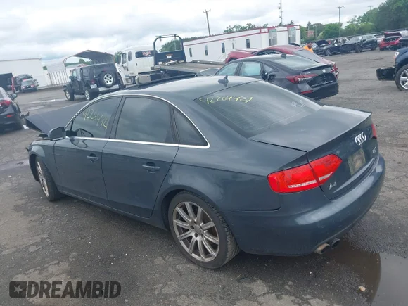 ✅ 2010 Audi A4 Premium Plus • VIN: WAUHFAFL8AN042118 • Лот: 42264421. Опубліковано раніше на IAAI з пробігом 237 051 миль. Безкоштовний доступ до архіву аукціонних продажів зі США та докладний звіт про історію автомобіля на DreamBid. Зображення 3.