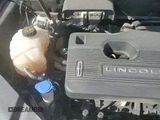 ✅ 2019 Lincoln Nautilus Select • VIN: 2LMPJ6K95KBL15033 • Lot: 90996205. Wystawiony na Copart z przebiegiem 39 084 mil. Bezpłatny archiwum sprzedaży aukcyjnych z USA i szczegółowy raport historii pojazdu na DreamBid. Zdjęcie 15.