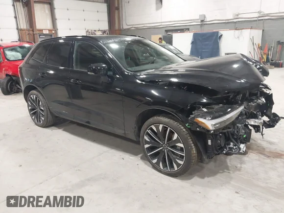 ✅ 2026 Volvo XC60 Ultra • VIN: YV4H60RM7T1432457 • Lot: 44638144. Wystawiony na IAAI z przebiegiem 1 467 mil. Bezpłatny archiwum sprzedaży aukcyjnych z USA i szczegółowy raport historii pojazdu na DreamBid. Zdjęcie 1.