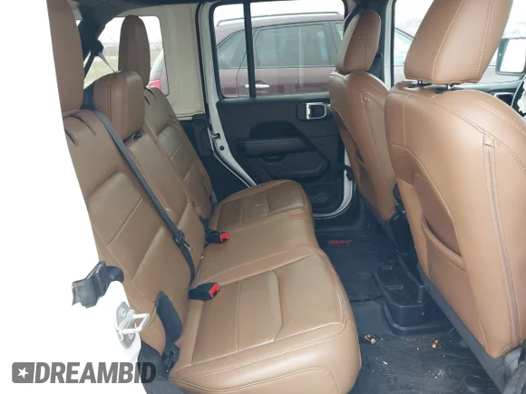 ✅ 2021 Jeep Wrangler Unlimited Sahara • VIN: 1C4HJXEG4MW748395 • Lot: 43569883. Wystawiony na IAAI z przebiegiem 93 704 mil. Bezpłatny archiwum sprzedaży aukcyjnych z USA i szczegółowy raport historii pojazdu na DreamBid. Zdjęcie 8.