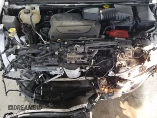 ✅ 2020 Chrysler Pacifica Touring • VIN: 2C4RC1FG1LR158320 • Lot: 70087845. Wystawiony na Copart z przebiegiem 94 982 mil. Bezpłatny archiwum sprzedaży aukcyjnych z USA i szczegółowy raport historii pojazdu na DreamBid. Zdjęcie 17.