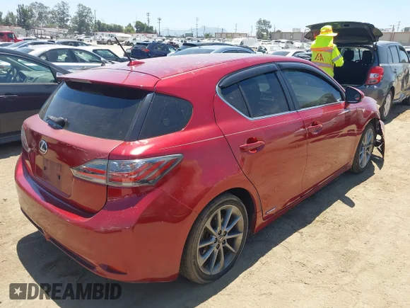 ✅ 2012 Lexus CT 200h • VIN: JTHKD5BH0C2078220 • Lot: 45383091. Wystawiony na IAAI z przebiegiem 176 331 mil. Bezpłatny archiwum sprzedaży aukcyjnych z USA i szczegółowy raport historii pojazdu na DreamBid. Zdjęcie 4.