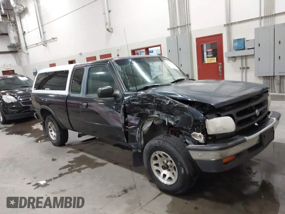 ✅ 1996 Mazda B-Series • VIN: 4F4CR17X6TTM20965 • Lot: 42182778. Wystawiony na IAAI z przebiegiem 232 810 mil. Bezpłatny archiwum sprzedaży aukcyjnych z USA i szczegółowy raport historii pojazdu na DreamBid. Zdjęcie 1.