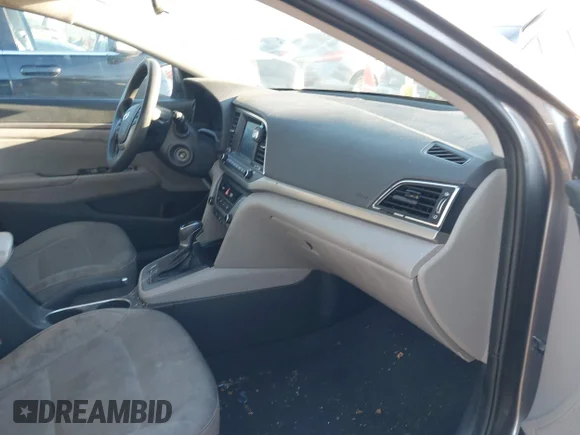✅ 2018 Hyundai Elantra SEL • VIN: 5NPD84LFXJH309531 • Lot: 44116807. Wystawiony na IAAI z przebiegiem 121 011 mil. Bezpłatny archiwum sprzedaży aukcyjnych z USA i szczegółowy raport historii pojazdu na DreamBid. Zdjęcie 5.