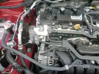 ✅ 2025 Toyota Corolla Cross XLE • VIN: 7MUDAABG0SV142644 • Lot: 71636095. Wystawiony na Copart z przebiegiem 9 210 mil. Bezpłatny archiwum sprzedaży aukcyjnych z USA i szczegółowy raport historii pojazdu na DreamBid. Zdjęcie 15.