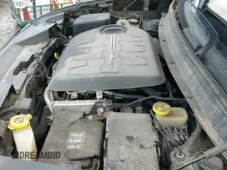 ✅ 2015 Jeep Cherokee Latitude • VIN: 1C4PJMCS1FW552645 • Лот: 43615738. Опубликован ранее на IAAI с пробегом 160 188 миль. Бесплатный доступ к архиву аукционных продаж из США и подробный отчёт об истории автомобиля на DreamBid. Изображение 19.