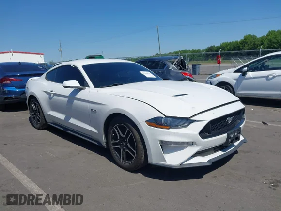 ✅ 2020 Ford Mustang GT Premium • VIN: 1FA6P8CF8L5173041 • Лот: 45102171. Опубликован ранее на IAAI с пробегом 84 125 миль. Бесплатный доступ к архиву аукционных продаж из США и подробный отчёт об истории автомобиля на DreamBid. Изображение 1.