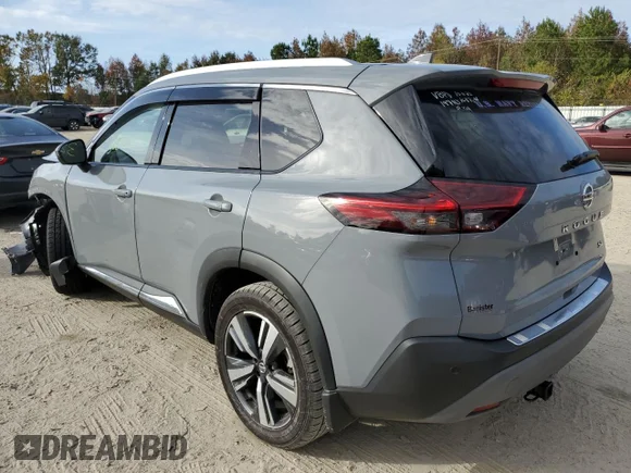 ✅ 2021 Nissan Rogue SL • VIN: 5N1AT3CA1MC730050 • Lot: 65174752. Wystawiony na Copart z przebiegiem 32 810 mil. Bezpłatny archiwum sprzedaży aukcyjnych z USA i szczegółowy raport historii pojazdu na DreamBid. Zdjęcie 3.