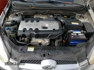 2007 Hyundai Accent GS z VIN KMHCM36C27U014985, wystawiony jako Copart lot #83150244 z przebiegiem 151 948 mil mil oraz Czysty tytuł • Clean title. Historia ofert i sprzedaży dostępna na DreamBid. Obrazek 13.