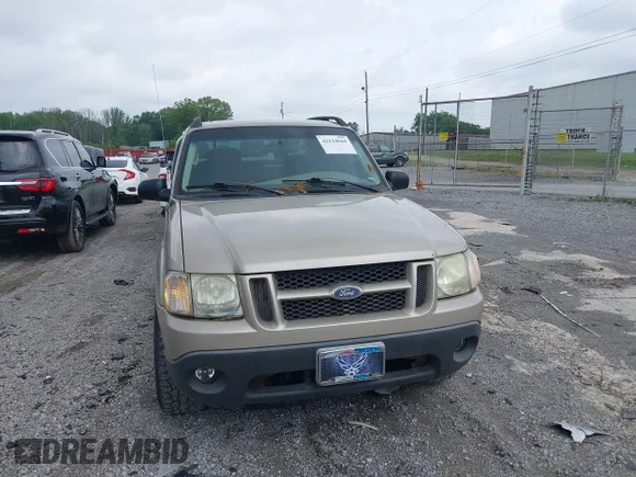 ✅ 2004 Ford Explorer Sport Trac XLS • VIN: 1FMZU67K04UA43558 • Lot: 42124644. Wystawiony na IAAI z przebiegiem 270 550 mil. Bezpłatny archiwum sprzedaży aukcyjnych z USA i szczegółowy raport historii pojazdu na DreamBid. Zdjęcie 6.
