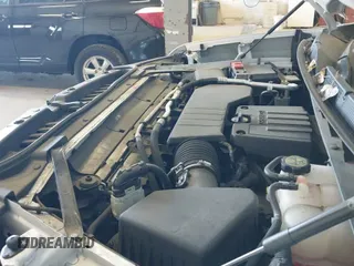 ✅ 2022 Chevrolet Silverado 1500 Work Truck • VIN: 1GCRDAEK8NZ542932 • Lot: 43639443. Wystawiony na IAAI z przebiegiem 57 193 mil. Bezpłatny archiwum sprzedaży aukcyjnych z USA i szczegółowy raport historii pojazdu na DreamBid. Zdjęcie 19.